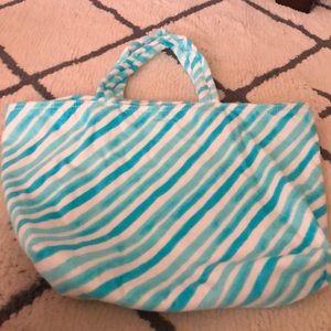Lily Pulitzer Bags - NWT Lily Pulitzer Beach Tote Lily Pulitzer Bags - NWT Lily Pulitzer Beach Tote